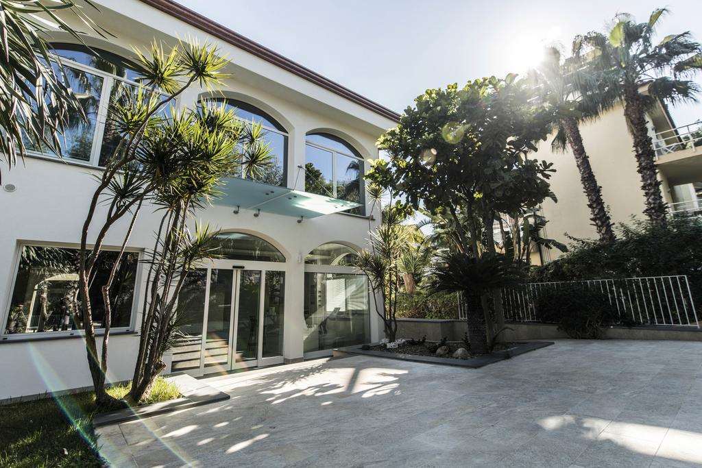 Sicilia S Residence Hotel - Aci Catena Exterior foto
