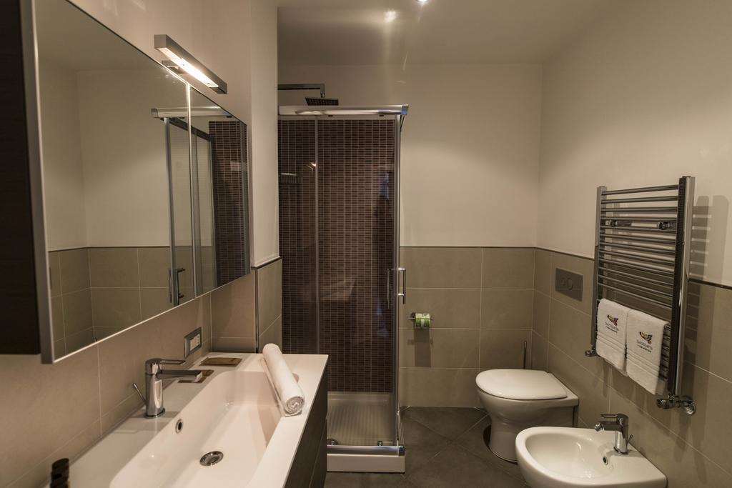 Sicilia S Residence Hotel - Aci Catena Habitación foto